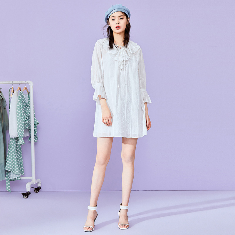 太平鸟白色连衣裙2019新款夏v领两件套法式甜美显瘦裙子小香风裙