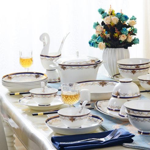 唐山骨瓷餐具套装  60件欧式奢华金边骨质瓷陶瓷碗盘套具 家用乔迁送礼盒